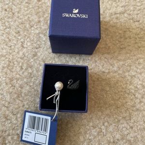 Swarovski iconic swan open ring with pearl Rose gold size 52